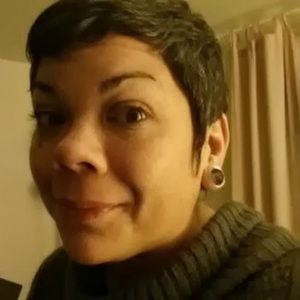 Meet your Posher, Renee